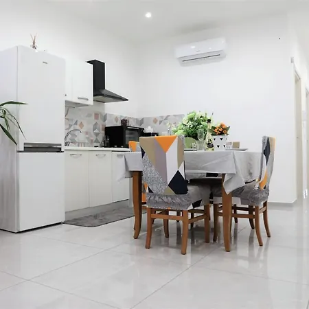 Apulia Modern - Bari Airport Bitonto